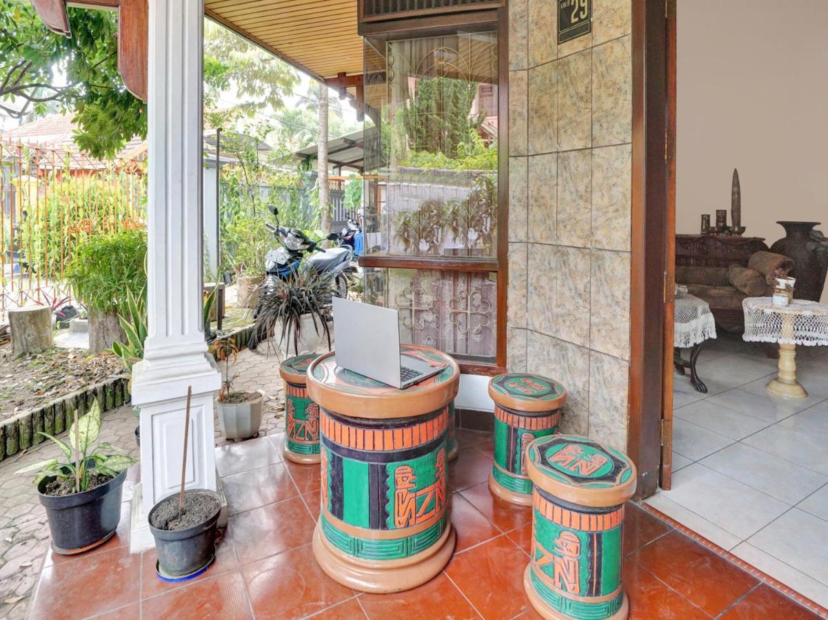 Blimbing  Oyo Life 90539 Taman Borobudur Guest House Syariah מראה חיצוני תמונה