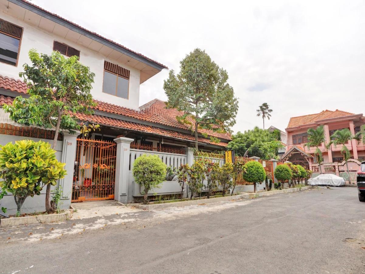 Blimbing  Oyo Life 90539 Taman Borobudur Guest House Syariah מראה חיצוני תמונה