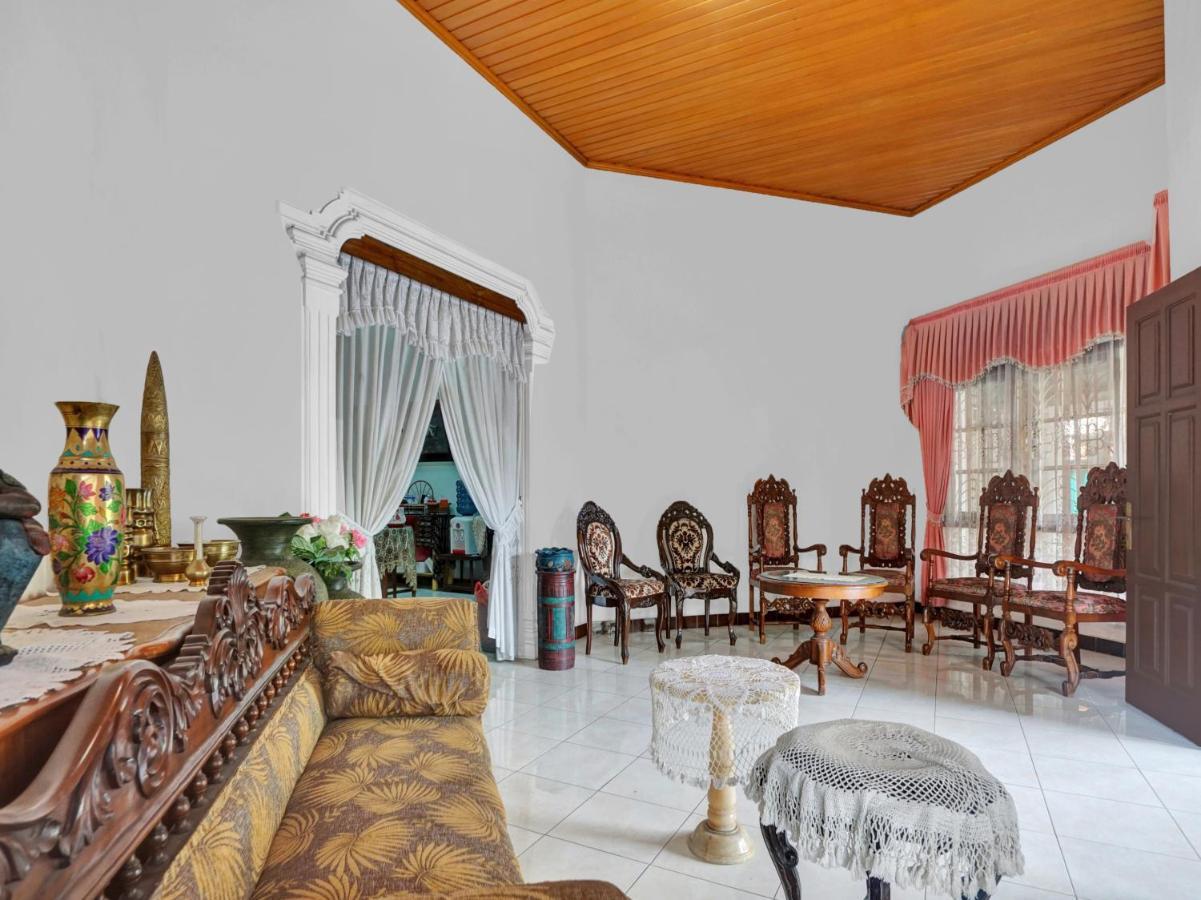 Blimbing  Oyo Life 90539 Taman Borobudur Guest House Syariah מראה חיצוני תמונה