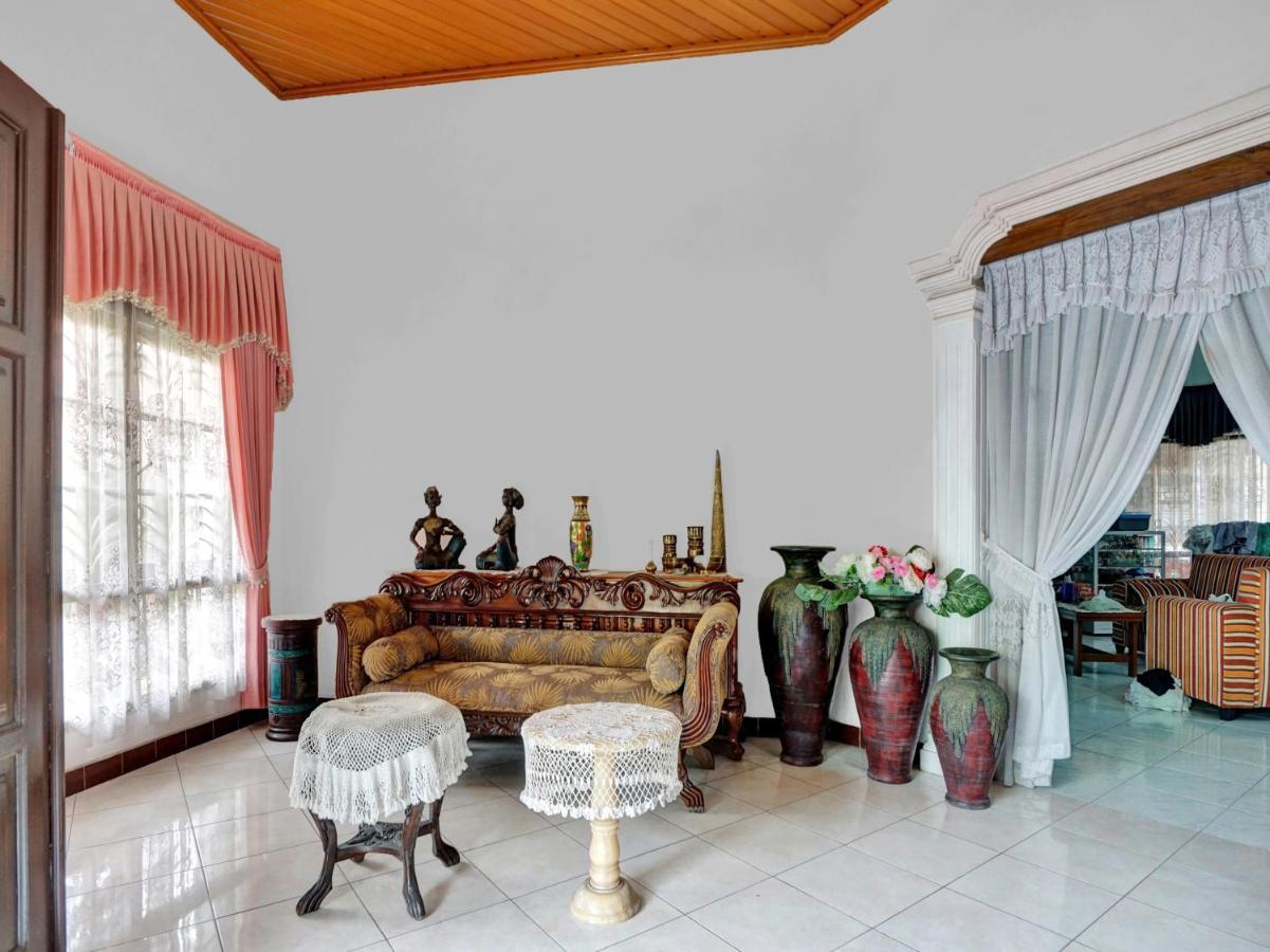 Blimbing  Oyo Life 90539 Taman Borobudur Guest House Syariah מראה חיצוני תמונה