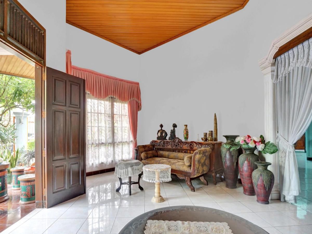 Blimbing  Oyo Life 90539 Taman Borobudur Guest House Syariah מראה חיצוני תמונה