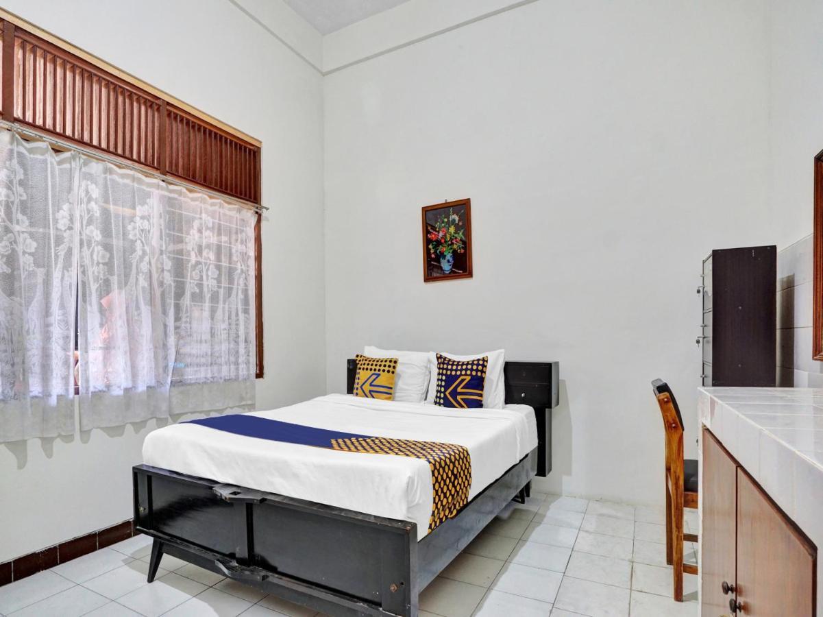 Blimbing  Oyo Life 90539 Taman Borobudur Guest House Syariah מראה חיצוני תמונה