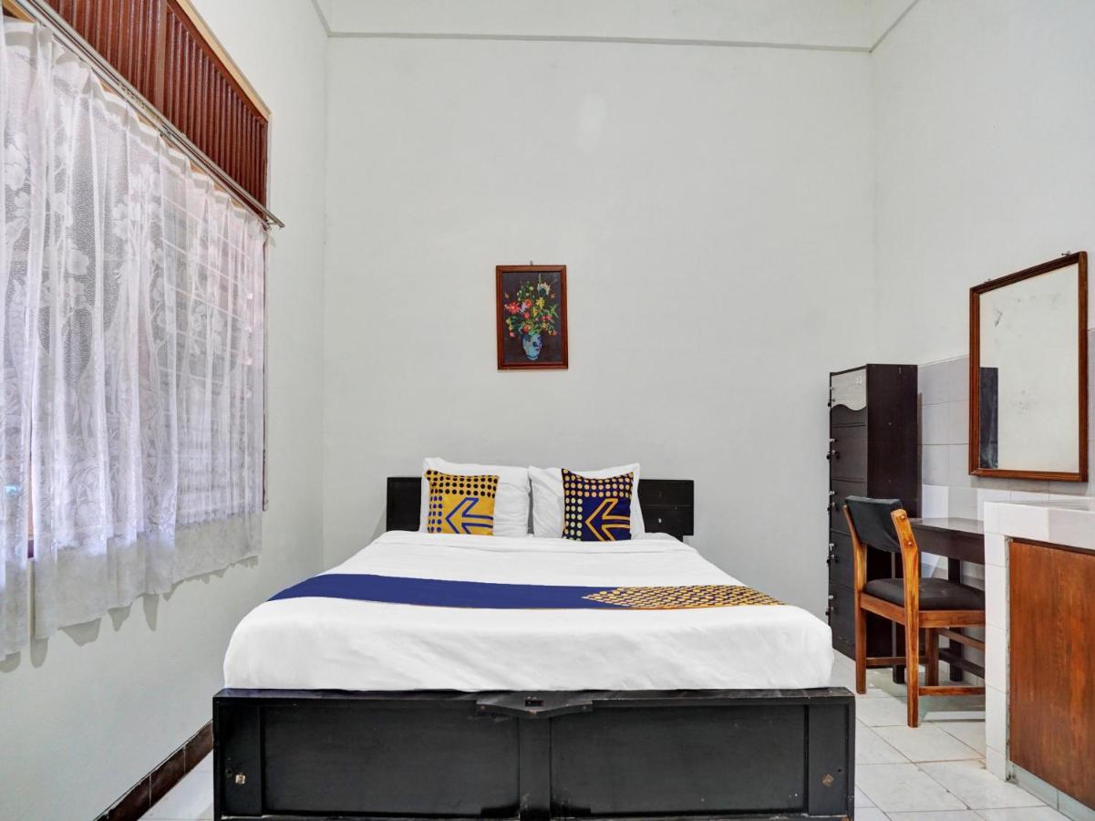 Blimbing  Oyo Life 90539 Taman Borobudur Guest House Syariah מראה חיצוני תמונה