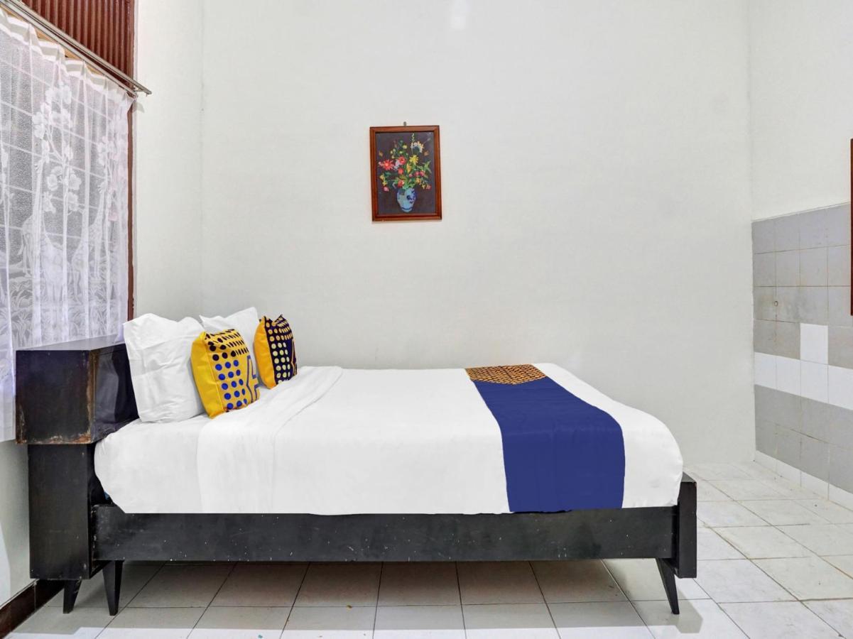 Blimbing  Oyo Life 90539 Taman Borobudur Guest House Syariah מראה חיצוני תמונה