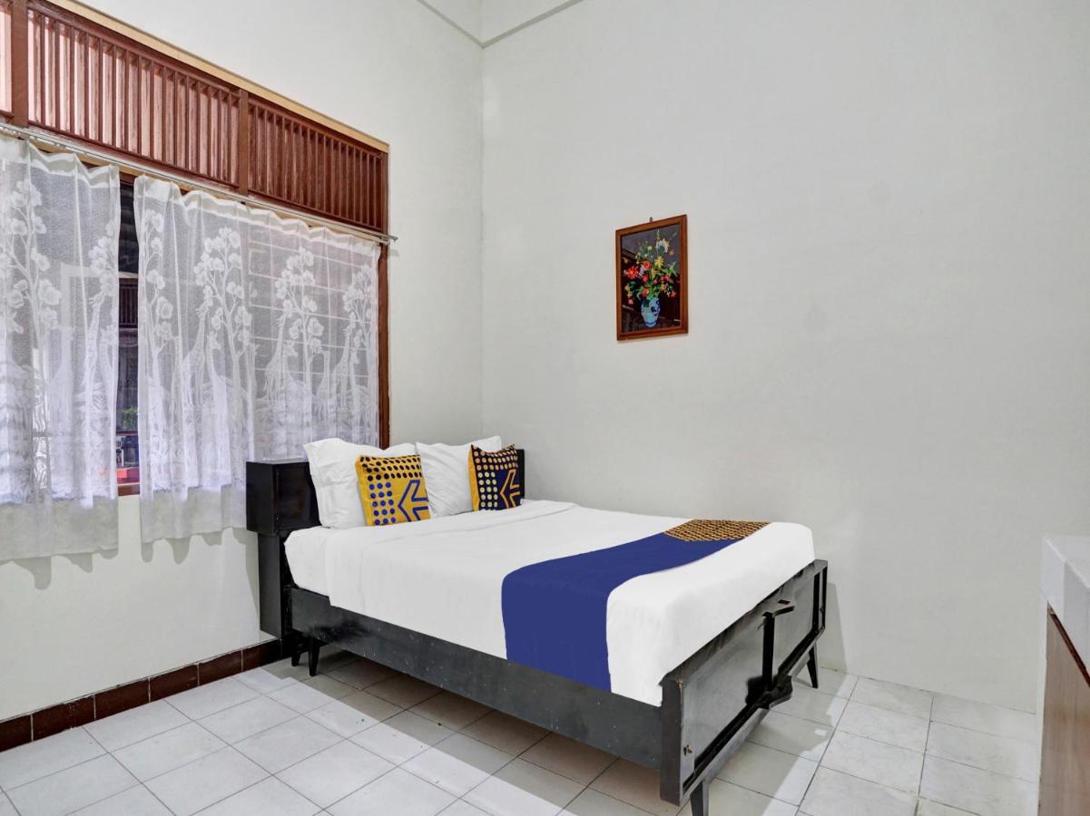 Blimbing  Oyo Life 90539 Taman Borobudur Guest House Syariah מראה חיצוני תמונה