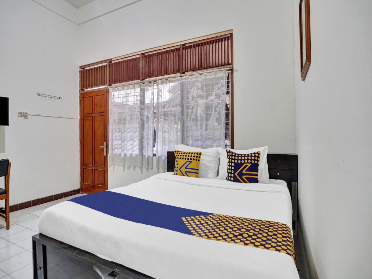 Blimbing  Oyo Life 90539 Taman Borobudur Guest House Syariah מראה חיצוני תמונה